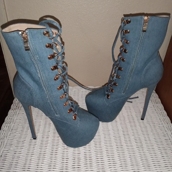 Stylish Denim Lace-Up Stiletto - Picture 1 of 7